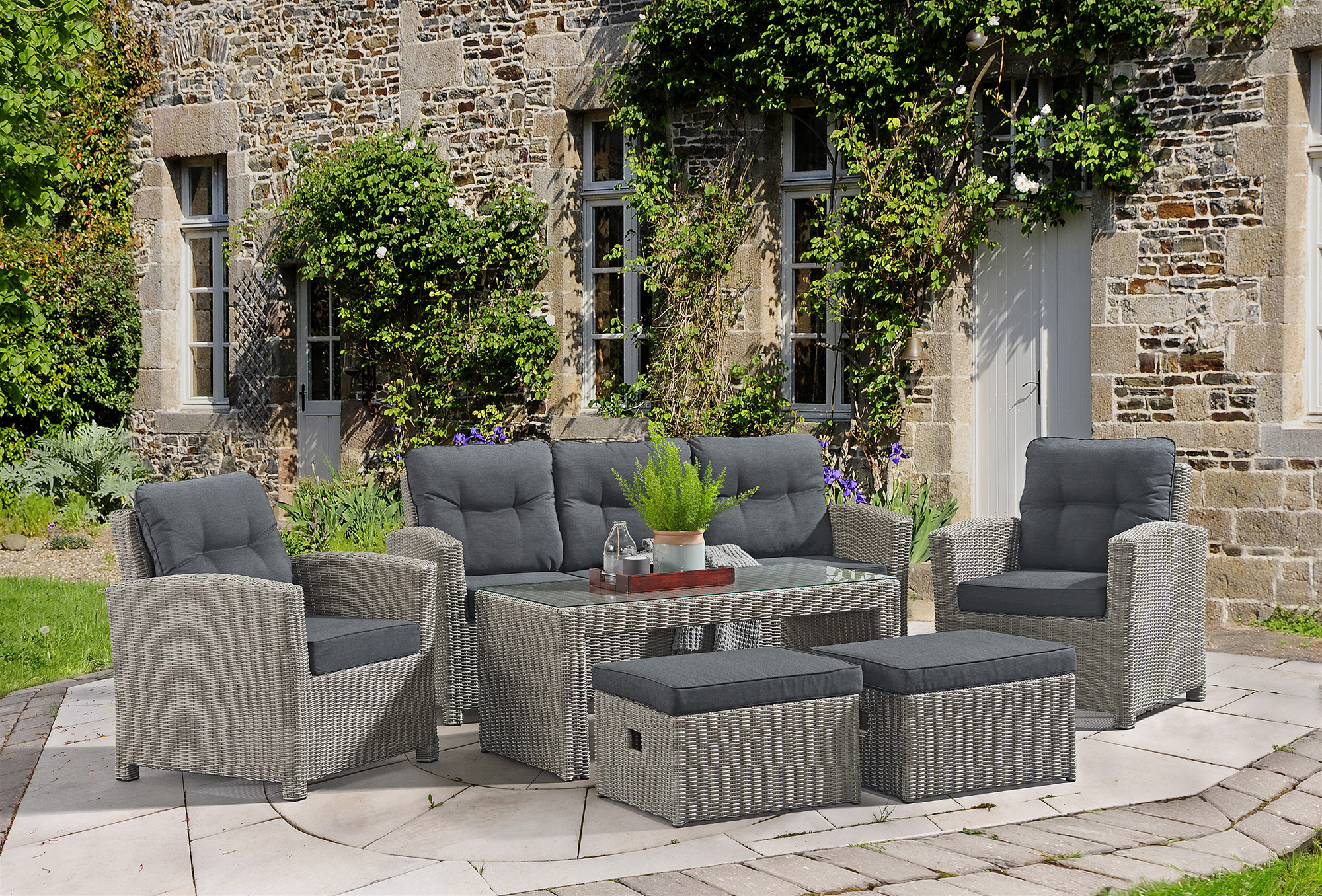 Outdoor Furniture Co
