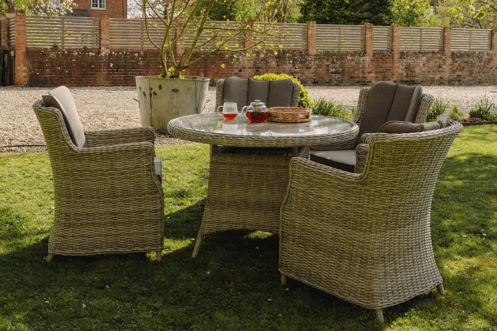 Rattan 4 seater outdoor dining set